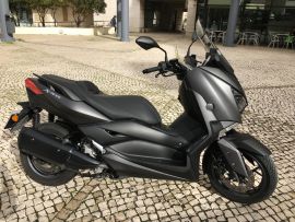 YAMAHA XMAX 300