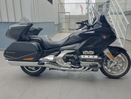 HONDA GL 1800 GOLDWING