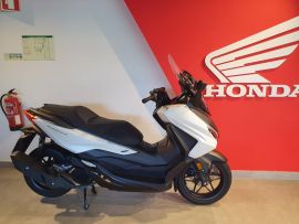 HONDA FORZA 125