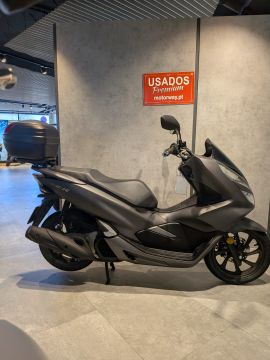 HONDA PCX 125(AC-83-PQ)
